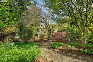 1620 SW Maplecrest Dr, Portland, OR 97219 - Photo 45