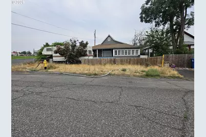 512 B St, Umatilla, OR 97882 - Photo 13