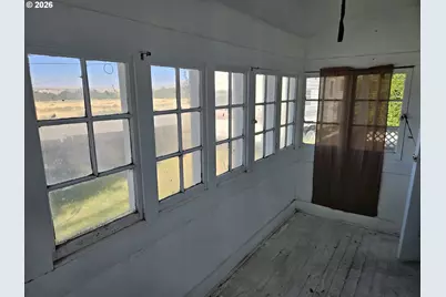 512 B St, Umatilla, OR 97882 - Photo 9