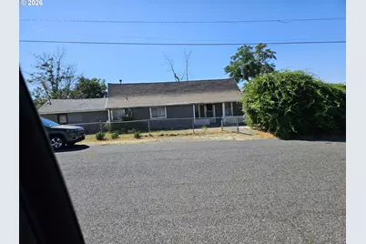 512 B St, Umatilla, OR 97882 - Photo 1
