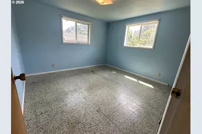 11792 Orchard Ave, Mapleton, OR 97453 - Photo 11