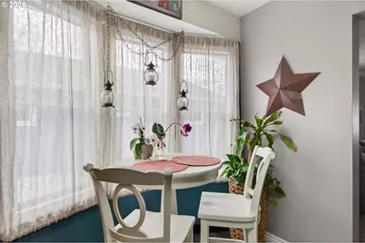 1210 8th Ave, Longview, WA 98632 - Photo 9