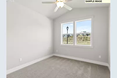 2205 E Juniper Cir, La Center, WA 98629 - Photo 35