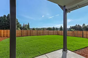 2205 E Juniper Cir, La Center, WA 98629 - Photo 27