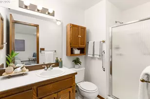 10515 SE Malden St, Portland, OR 97266 - Photo 17