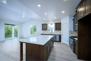 3199 S Quartz Dr, Cornelius, OR 97113 - Photo 9