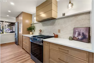 18425 SW Deer Oak Ave, Lake Oswego, OR 97035 - Photo 15