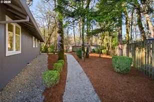 18425 SW Deer Oak Ave, Lake Oswego, OR 97035 - Photo 41