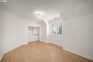 9149 NW McKenna Dr, Portland, OR 97229 - Photo 37