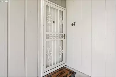 2710 SE 138th Ave #47, Portland, OR 97236 - Photo 3