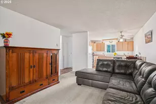 2710 SE 138th Ave, Portland, OR 97236 - Photo 5