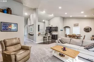 88454 Sproat Ranch Rd, Veneta, OR 97487 - Photo 9