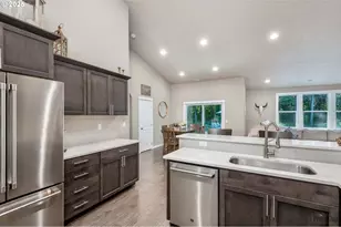 88454 Sproat Ranch Rd, Veneta, OR 97487 - Photo 15