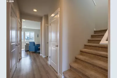 8827 N 1st Cir, Ridgefield, WA 98642 - Photo 5