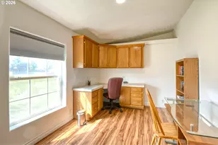 80555 N Hill Dr, Hermiston, OR 97838 - Photo 11
