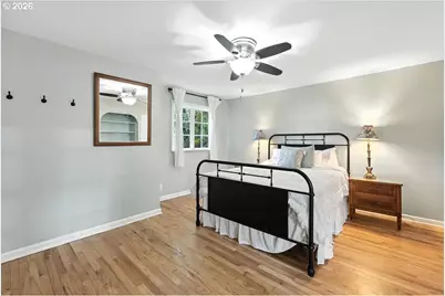 3144 NE 103rd Pl, Portland, OR 97220 - Photo 9