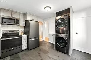 3144 NE 103rd Pl, Portland, OR 97220 - Photo 17