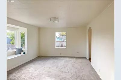 1699 Pine St, Florence, OR 97439 - Photo 9