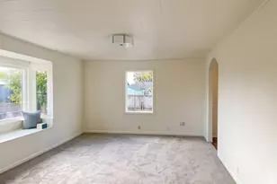 1699 Pine St, Florence, OR 97439 - Photo 9