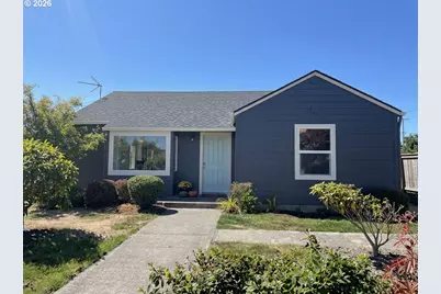 1699 Pine St, Florence, OR 97439 - Photo 1