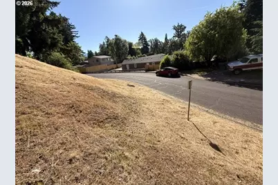 Kalapuya Way #4800, Cottage Grove, OR 97424 - Photo 3