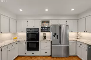 760 NW 90th Pl, Portland, OR 97229 - Photo 13