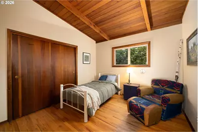 13900 Sundeleaf Dr, Lake Oswego, OR 97034 - Photo 21