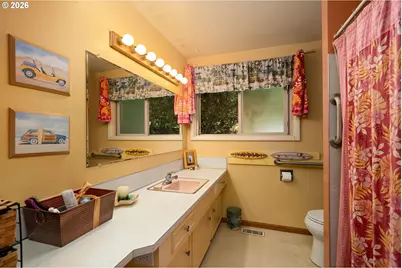 13900 Sundeleaf Dr, Lake Oswego, OR 97034 - Photo 23