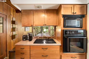 13900 Sundeleaf Dr, Lake Oswego, OR 97034 - Photo 19