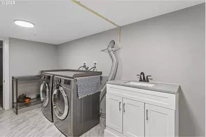 3817 NE 11th Ave, Portland, OR 97212 - Photo 29