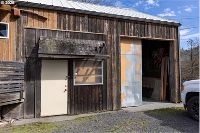 2680 Dock Rd, Hood River, OR 97031 - Photo 11