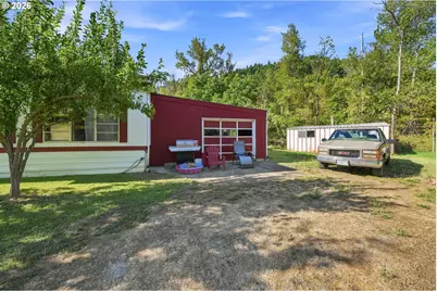754 S Main St, Canyonville, OR 97417 - Photo 29