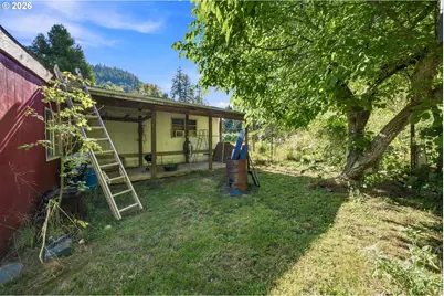 754 S Main St, Canyonville, OR 97417 - Photo 27
