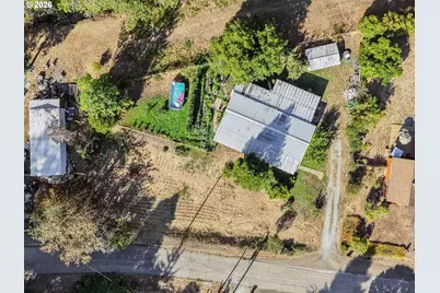 754 S Main St, Canyonville, OR 97417 - Photo 39