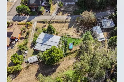 754 S Main St, Canyonville, OR 97417 - Photo 41