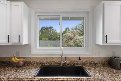 8610 SW Indian Hill Ln, Beaverton, OR 97008 - Photo 15