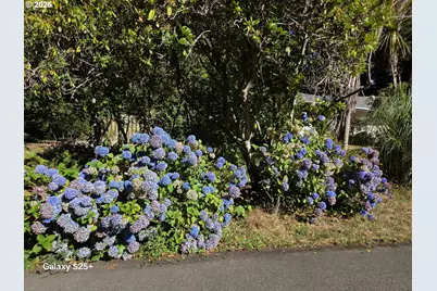 95048 Timber Park Ln, Coos Bay, OR 97420 - Photo 27
