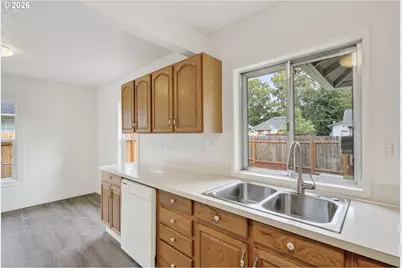 640 17th Ave, Longview, WA 98632 - Photo 17