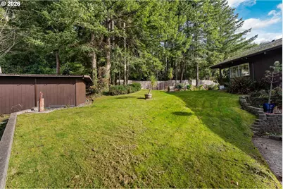 94532 Golf Course Ln, North Bend, OR 97459 - Photo 35