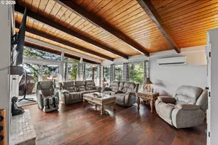 94532 Golf Course Ln, North Bend, OR 97459 - Photo 7