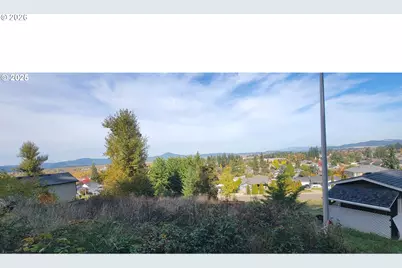 1 Queens Ave, Creswell, OR 97426 - Photo 9