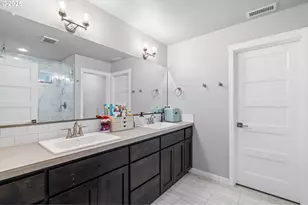 8610 NE 70th Cir, Vancouver, WA 98662 - Photo 11