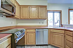 12712 SW Barberry Dr, Beaverton, OR 97008 - Photo 19