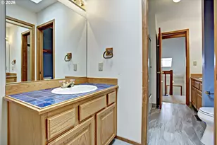 12712 SW Barberry Dr, Beaverton, OR 97008 - Photo 39