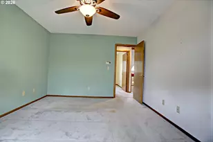 12712 SW Barberry Dr, Beaverton, OR 97008 - Photo 35