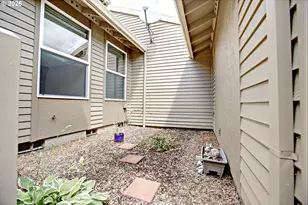 12712 SW Barberry Dr, Beaverton, OR 97008 - Photo 7