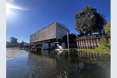 700 Park Ave #703,625, Lakeside, OR 97449 - Photo 3