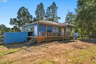 1589 Seagate Ave, Coos Bay, OR 97420 - Photo 5