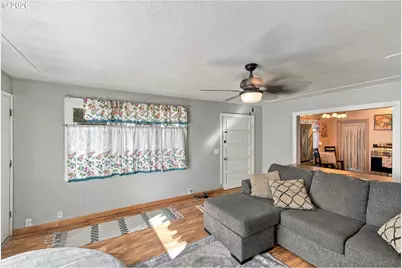 1589 Seagate Ave, Coos Bay, OR 97420 - Photo 13