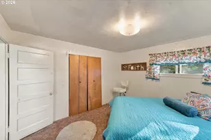 1589 Seagate Ave, Coos Bay, OR 97420 - Photo 11